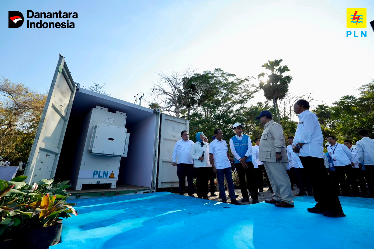 PLTS 100 GWp Diluncurkan, PLN Siap Dukung Akselerasi Pengembangan EBT Menuju Swasembada Energi
